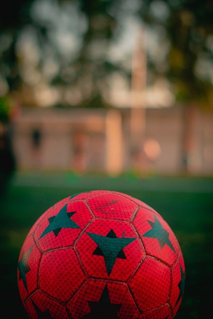 六台嘉宾：阿隆索输曼城就下课，皇马还没官宣是担心欧冠惨败